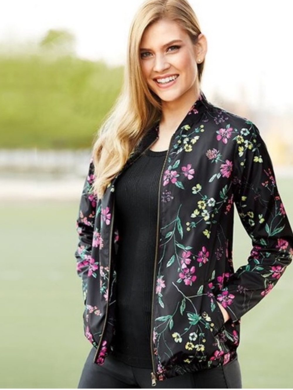 Signature Weekend Floral Windbreaker Jacket black bright floral sz XL full zip